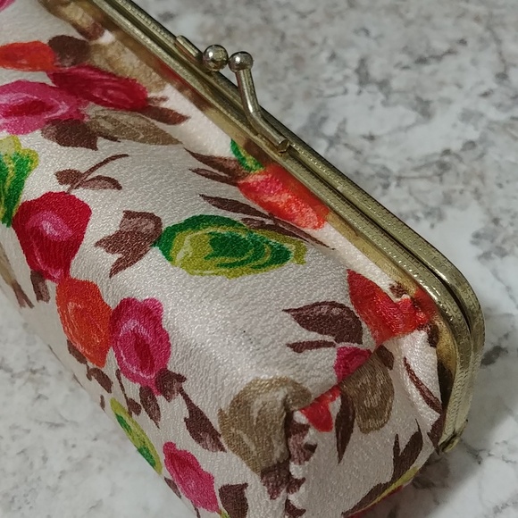 Vintage Eye Glasses Case Floral Kiss Lock Closure - Picture 8 of 11
